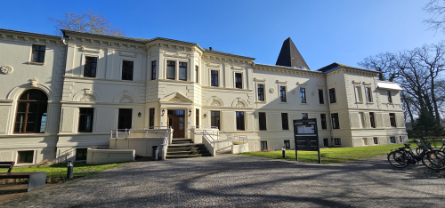 Bibliothek